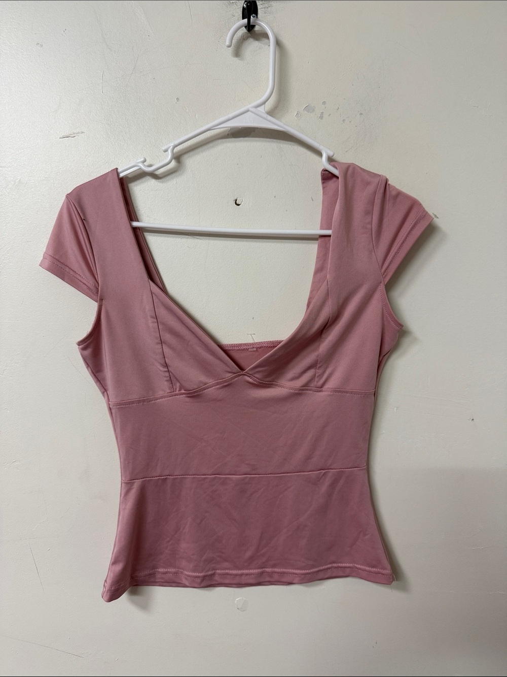 Women's Dusty Rose V-Neck Short Sleeve Top